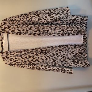 Amaryllis Women's Leopard Print Two Pocket Cardigan | Size 1XL